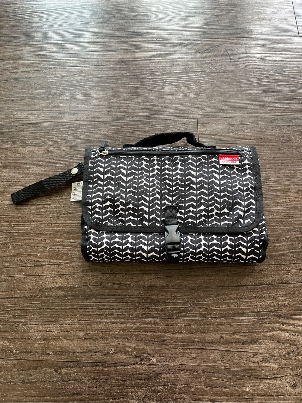 Skip Hop Black & White Geometric Baby Changing Pouch